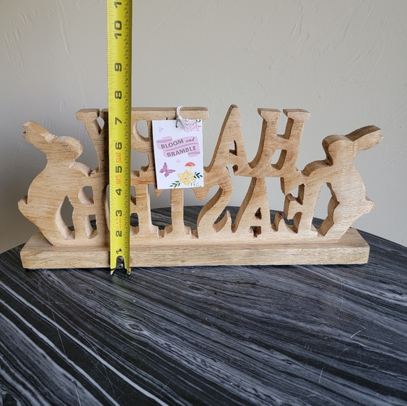 Happy Easter 🐰 Mango Wood Tabletop sign - Picture 3 of 5